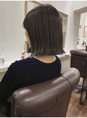 透明感ベージュ