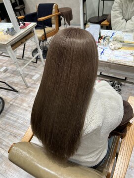 ブライト 関目(Breit) 【グレージュカラー】