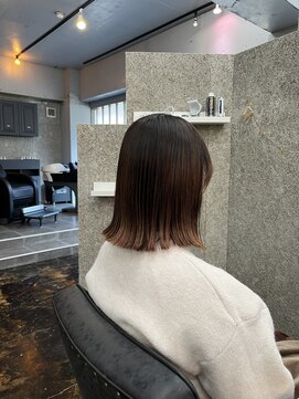 エイル(aell) ぱつっとボブ