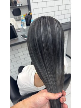 ラルガ 黒崎(Raruga) ハイライトカラーミルクティーベージュレイヤーカット