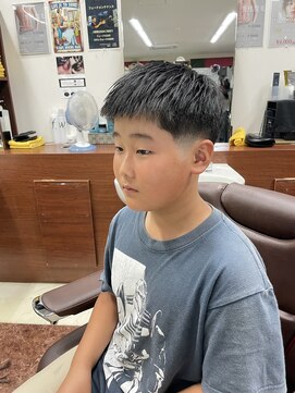 ヘアサロンナンバーワンクラブ上和田本店 スキンフェード×ラフクロップ