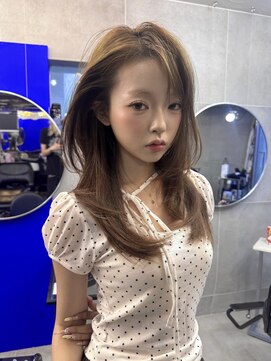 レディアル 渋谷(REDEAL) 韓国ヘア/ブリーチ/ハッシュカット/ワンホン【レイヤー/渋谷】