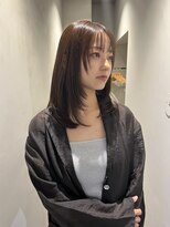 ロエ 平尾山荘(loe)&nbsp;オリーブベージュ×レイヤースタイル