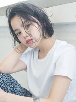 【SOCO】ダークブルージュカラーのヴェールウェーブボブ