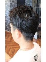 ウィスカーヘアー(whisker hair)&nbsp;ツーブロックショート
