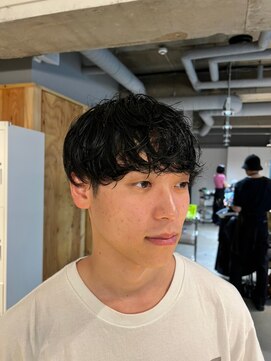 アカ(ACA) ツイストスパイラルパーマメンズカットメンズショート札幌大通