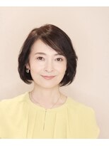 アンベリールフルー(EMBELLIR fleur)&nbsp;ナチュラルゆる巻きフェミニンボブ　３０代４０代５０代　表参道