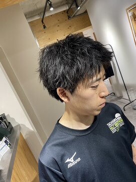 クオル 立川(QOL) 無造作スパイキーショート ニュアンスパーマ 短髪ベリーショート