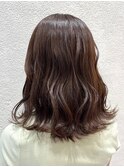 ナチュラルブラウン ゆる巻きスタイル
