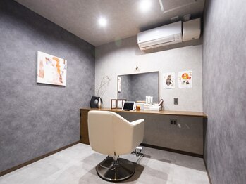 ミリッシュ 吹田店(mirish)の写真/【会話のいらない美容室】もう美容院で会話に悩まない。完全個室の自分だけの極上プライベート空間"mirish"