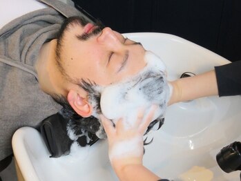 日々(hibi)の写真/頭皮も気分もスッキリ◎凝り固まった頭皮をほぐし、頭皮ケアで地肌から健康的な髪を手に入れて☆