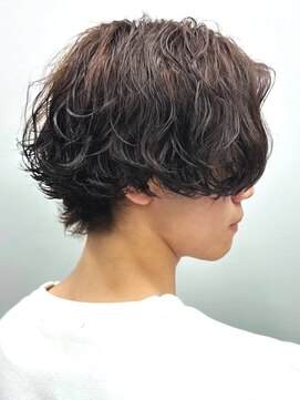 セプト 博多(SEPT.) メンズパーマ ミディアム 束感パーマ カジュアル 20代