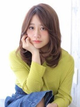 シロフイケブクロ(shirof ikebukuro) 「磯野真由美」小顔かわいいワンカールスタイル
