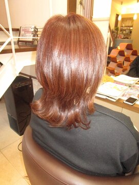 コアフィールフィス(COIFFURE fils) 《見附 今町》M3D ひし形 外はねウルフ