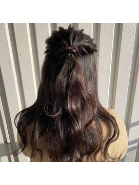 エイムヘアメイク 舟入店 ハーフアップアレンジ