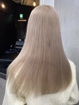 キラ 原宿(KILLA)&nbsp;◇黒髪/グレーベージュ/レイヤーロング/ダブルカラー/ハイトーン