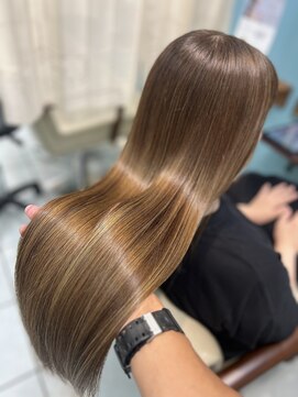 ニチカ 銀座(NYCKA) 縮毛矯正＋カラー＋髪質改善トリートメント