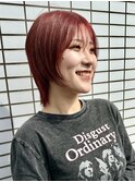 マッシュウルフ__ウルフヘア__大人ショート__ガーネットレッド色