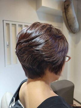 ルナフローラバイエム 横浜鶴屋町(luna flora by em) ショートボブ