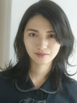 エミュ 表参道 青山(emu) 【emu井上信洋】大人かわいいゆるくびれミディアム【エミュ】