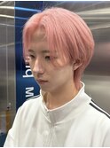 韓国メンズピンクベージュミルクティーカラーセンターパートヘア
