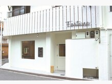 岡町駅から徒歩で3分♪アクセスも便利です[髪質改善/ハイライト]