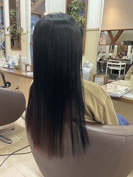 コアフィールフィス(COIFFURE fils) 【見附　今町】M3Dストレート　カラー　インナーカラー
