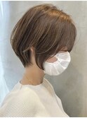 横浜西口イルミナカラーハンサムショートウルフベージュアッシュ