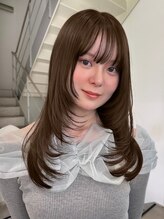 マルケ ドゥ マッシュ(MaruQuee de mashu) 顔まわりレイヤーカットにうる艶透明感カラー