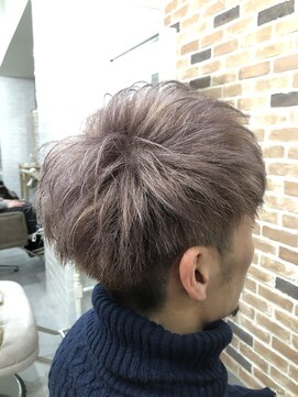 イズ 札幌店(is) ツーブロックマッシュ☆ピンクベージュ