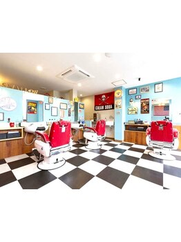 【東加古川／駐車場あり】仕事帰りOK！アメリカンポップな空間が自慢の男性専門理容室☆ 