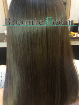 ルーミールーム(RoomieRoom) 艶々さらさらストレート20代30代40代髪質改善美シルエット