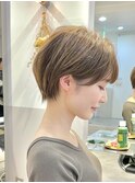 アッシュミルクティー/ハイトーンカラー/ハンサムショート