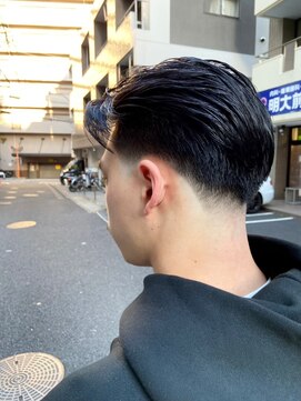 エフエム 明大前(FM) バーバー 刈り上げショート/ツーブロック/フェードカット