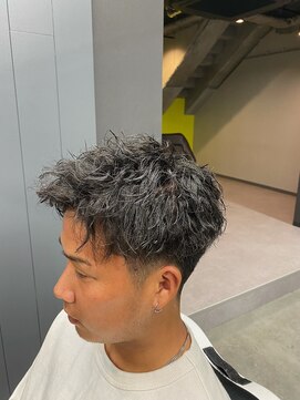 クフィア メンズヘアー カンポ 天王寺店(CUFFIA MEN'SHAIR CAMPO) ツイストローフェードスペインカールニュアンスパーマ韓国パーマ