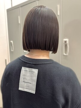 ミィ 表参道(mee.) 黒髪/ボブウルフ/ネビージュ/小顔/ワンレン/髪質改善/前髪