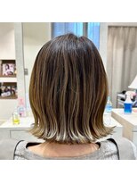 ピオラ(piola)&nbsp;外ハネ【バレイヤージュ】