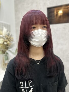 ラビス(Lovis) 黒髪カタログ/ボブルフ/ネビージュ/小顔に見せるヘア/ワンレン