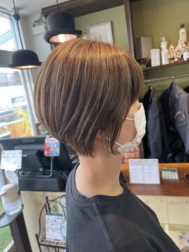 ロータスヘアーデザイン(Lotus Hair Design) 【lotus　下枝】前下がりショートボブ/大人キレイなショート