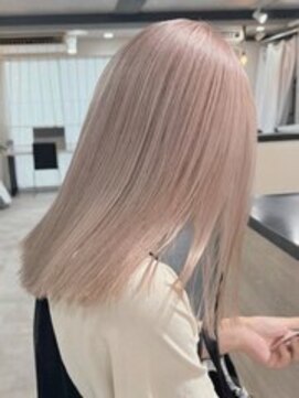 ソメルン 秋葉原 ホワイトベージュ　ダブルカラー　ケアブリーチ