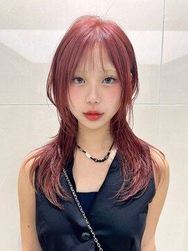 ピークアブー ワン(PEEK-A-BOO ONE) ハッシュカット顔まわりレイヤーカット韓国ヘアダブルカラー