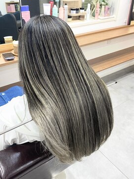 ランプ(Lamp) くびレイヤー グレーベージュ 白髪染め 白髪ぼかし 髪質改善