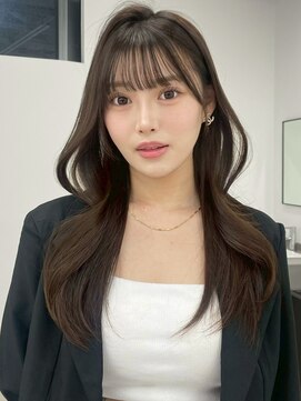 韓国風くびれヘア グレージュカラー 透明感カラー 顔周りカット