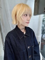 ノラ シブヤ(NORA)&nbsp;★レイヤーボブ金髪ボブボブウルフボブレイヤーハッシュボブ