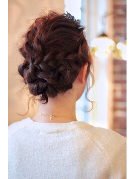 アズグロウヘアー(AS GROW HAIR) ゆるーくこなれアレンジ/【東区/帯山/長嶺/髪質改善/縮毛矯正】