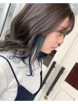 ヘアアンドメイクグラチア(HAIR and MAKE GRATIAE) インナーブルー♪