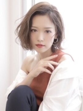 アグ ヘアー トロワ 加古川店(Agu hair trois) ゆるふわフェミニンシルエットミディ