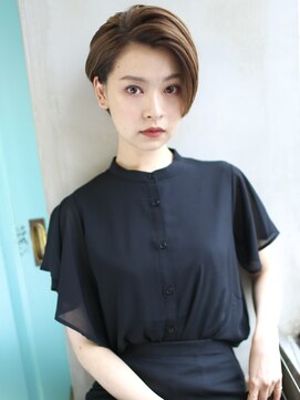 バース(BIRTH) 天神【BIRTH】前髪なしショート×耳掛けかき上げショート　1