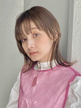 ソーコ 渋谷(SOCO) 顔まわりレイヤーセミロングウルフレイヤースタイルネオウルフ