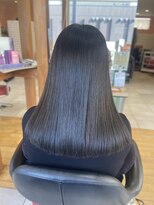 バニラ 重信店(VENIRE) 暗髪 プリエ縮毛矯正